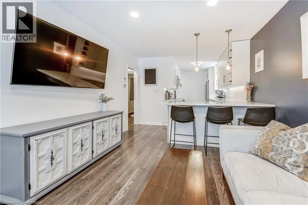 189 EAST 19TH Street