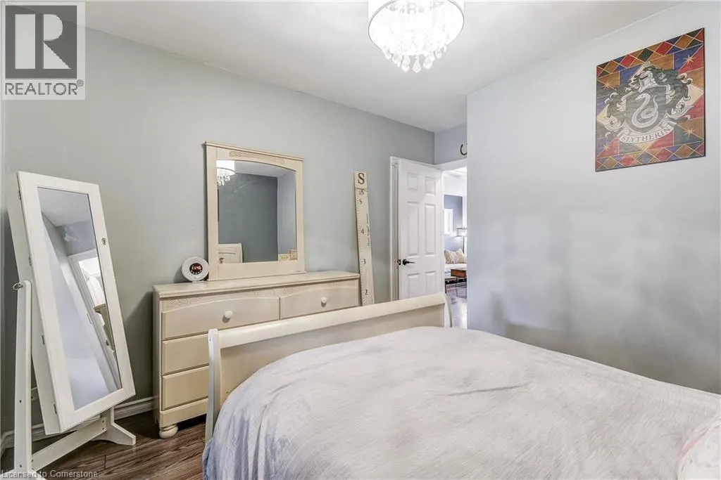 189 EAST 19TH Street