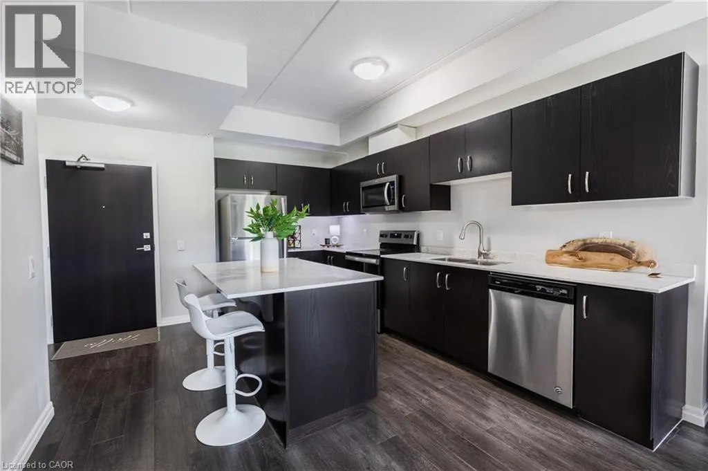 35 KINGSBURY Square Unit# 202, #202