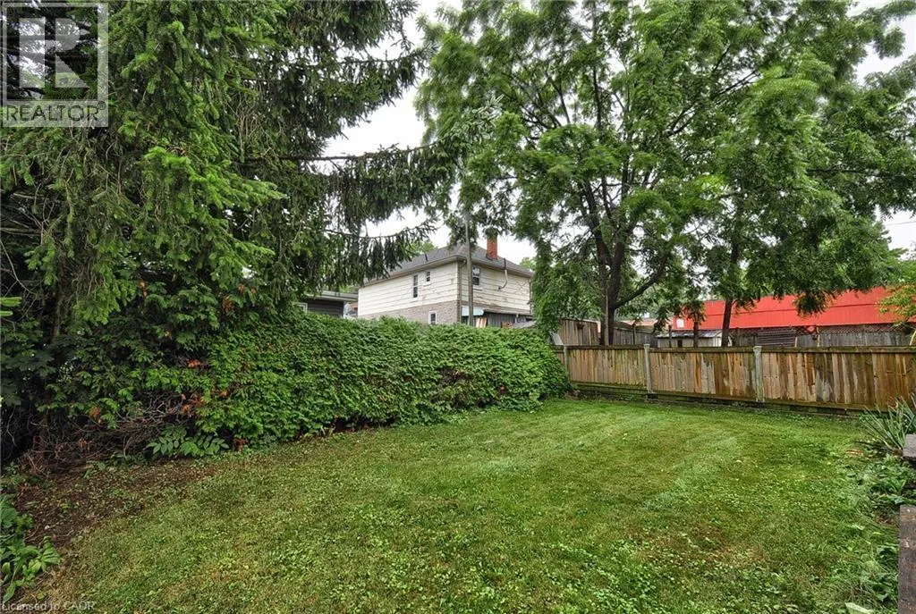 83 SHADE Street