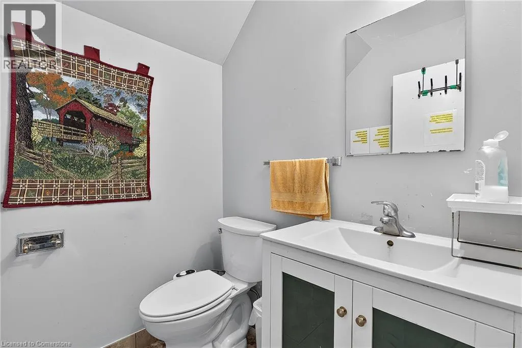 43 DUPONT Street E