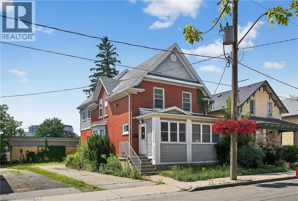 43 DUPONT Street E