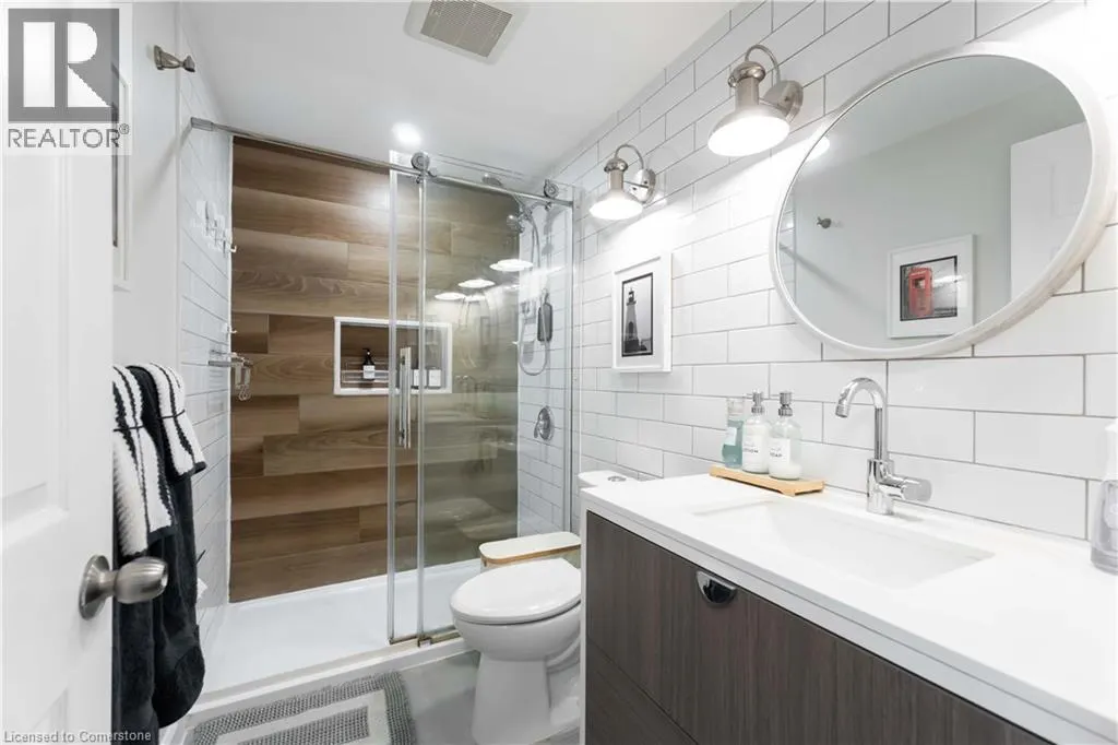72 STONECHURCH Road W Unit# 37, #37
