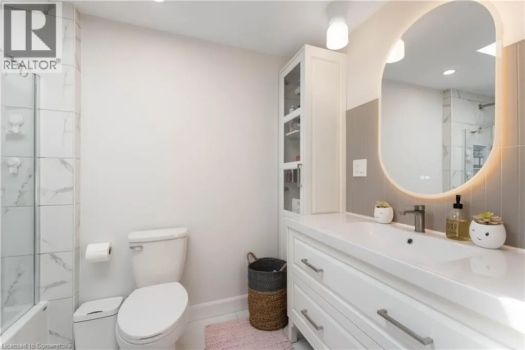 72 STONECHURCH Road W Unit# 37, #37