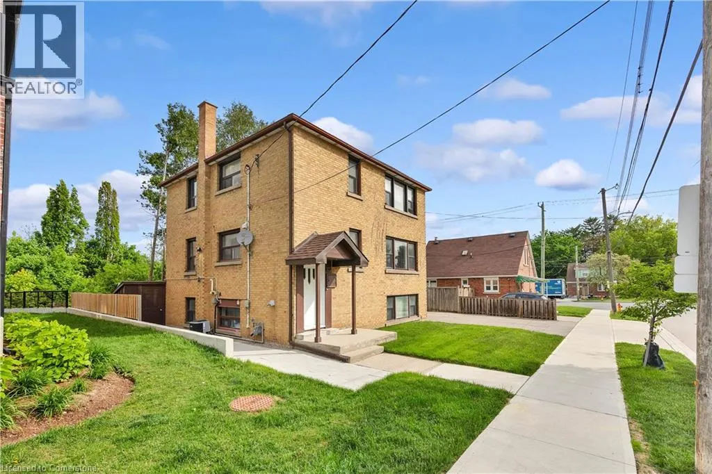 102 SYDNEY Street N Unit# 2, #2