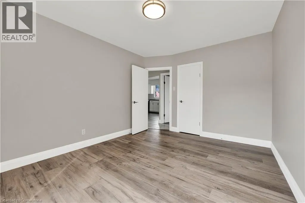 102 SYDNEY Street N Unit# 2, #2