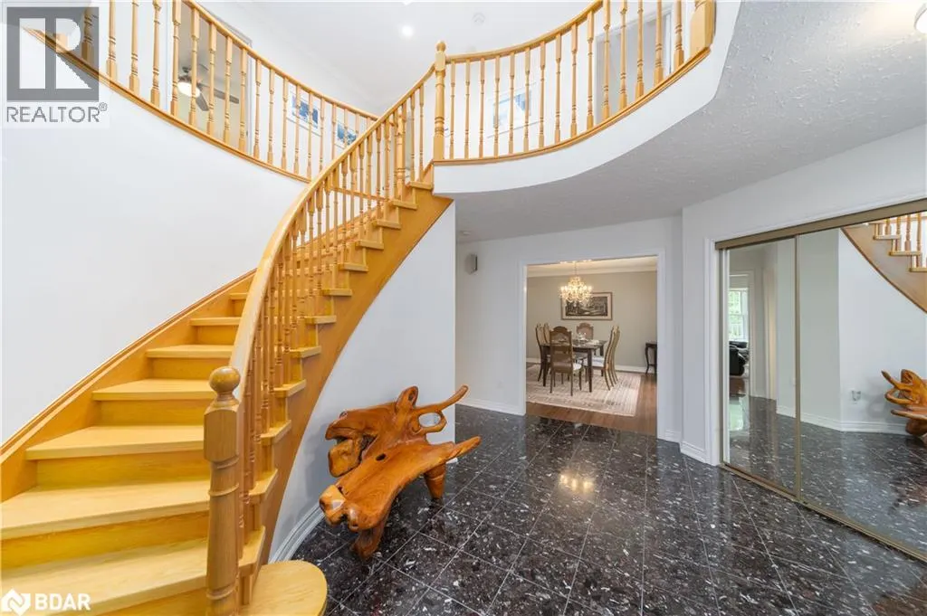 1836 QUANTZ Crescent
