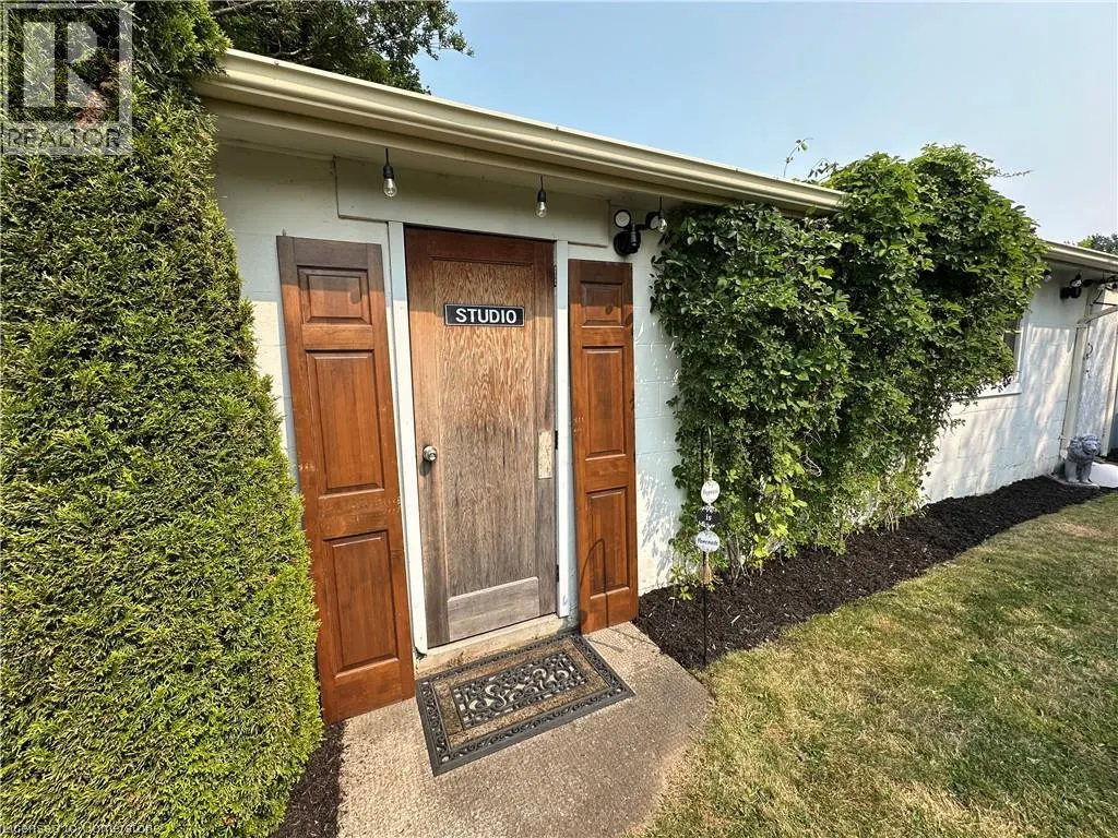 6000 MAYFAIR Drive