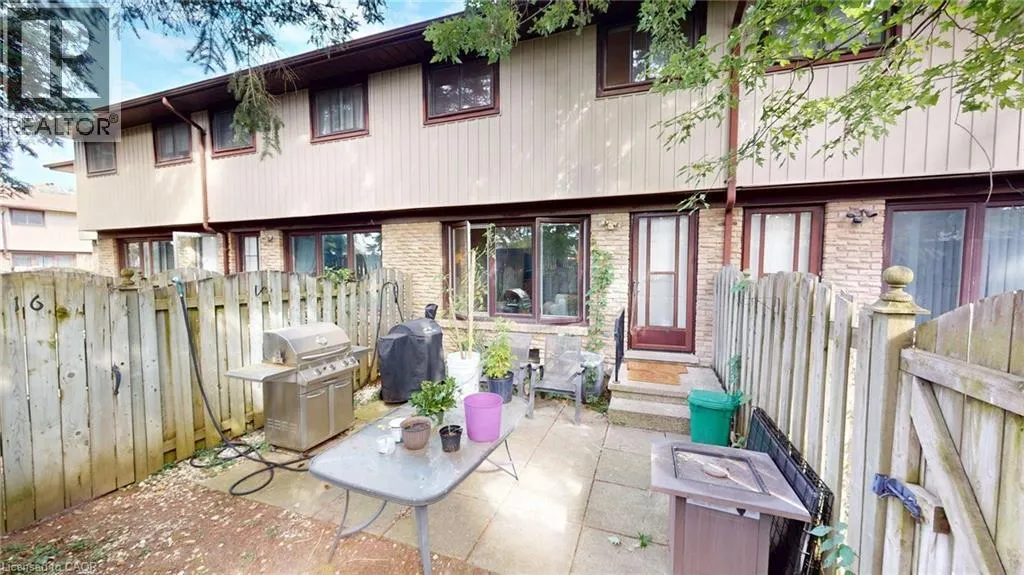 91 AVONWOOD Drive Unit# 17, #17