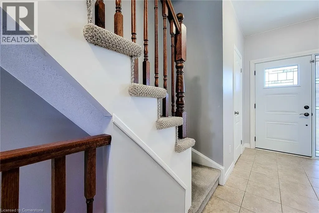 110 MARINA POINT Crescent