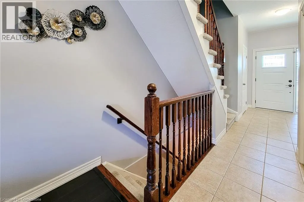 110 MARINA POINT Crescent