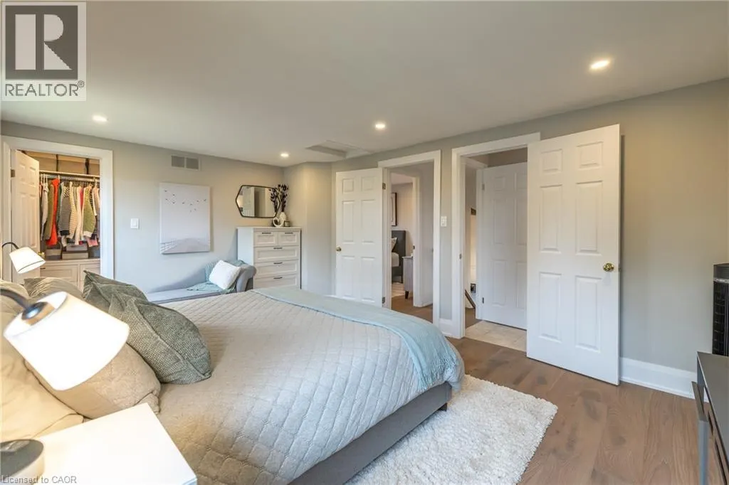 18 MAUDE Lane