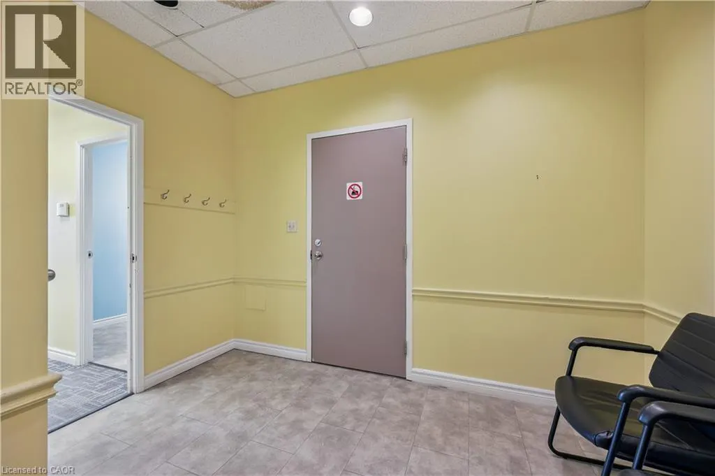 751 VICTORIA Street S Unit# 202, #202