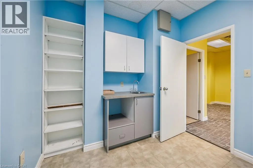 751 VICTORIA Street S Unit# 202, #202
