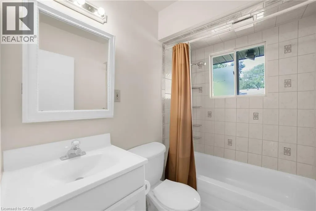 272 UPPER PARADISE Road Unit# A, #A