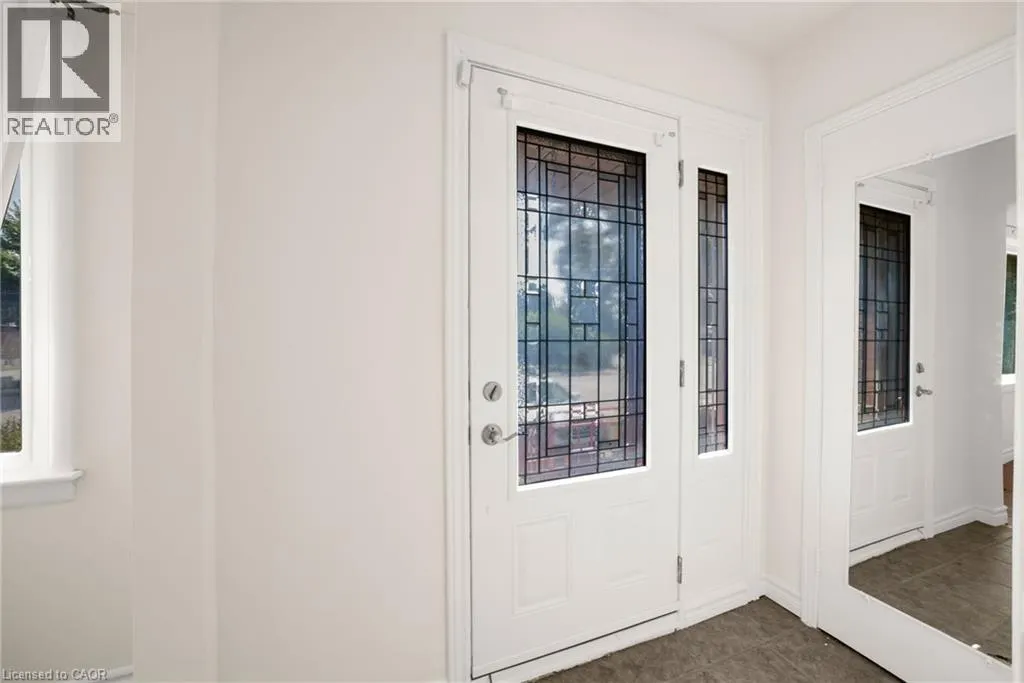 272 UPPER PARADISE Road Unit# A, #A