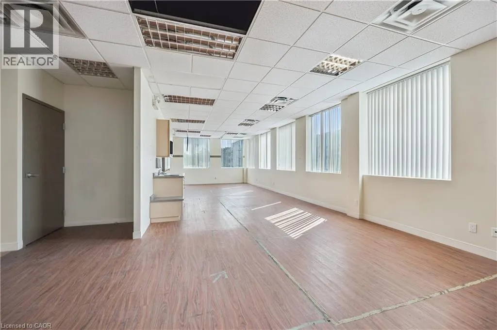 751 VICTORIA Street S Unit# 200, #200
