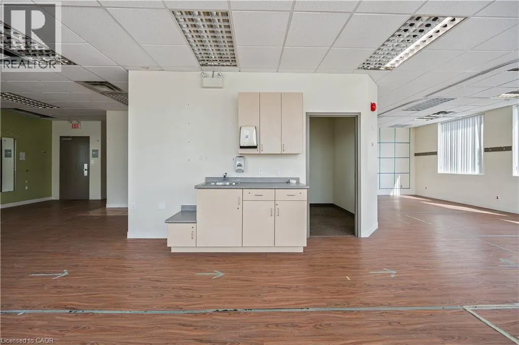 751 VICTORIA Street S Unit# 200, #200