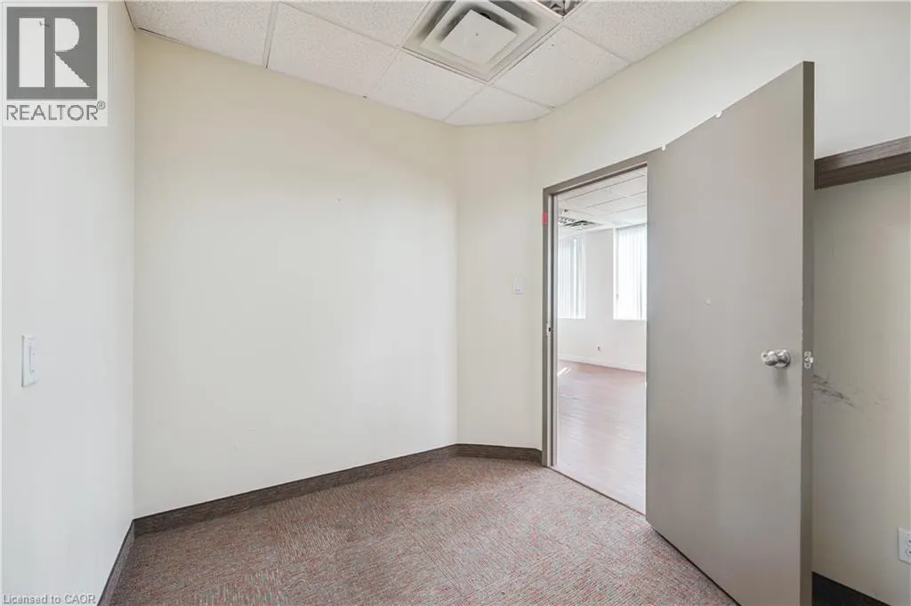 751 VICTORIA Street S Unit# 200, #200