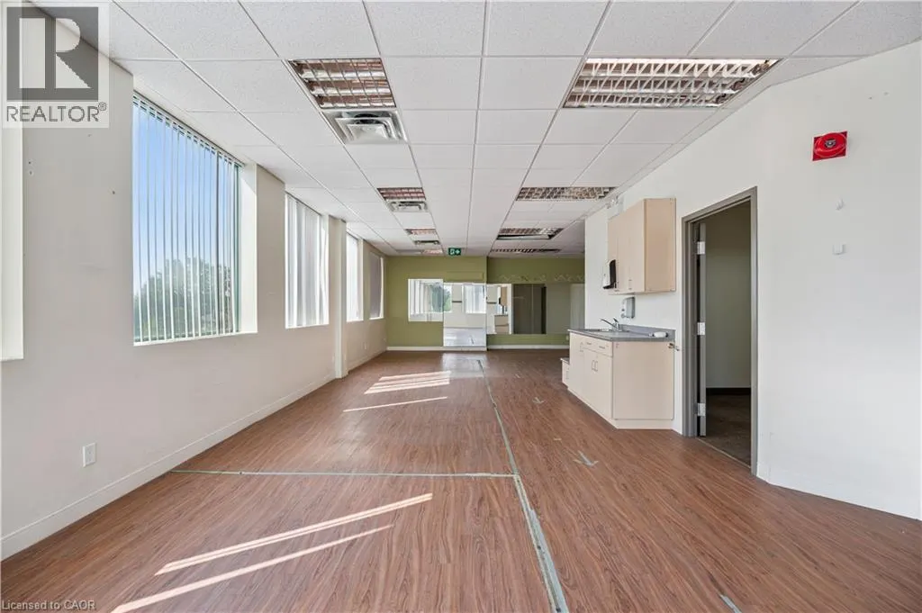 751 VICTORIA Street S Unit# 200, #200