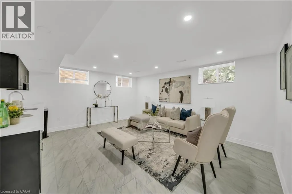 22 CHESTER Drive