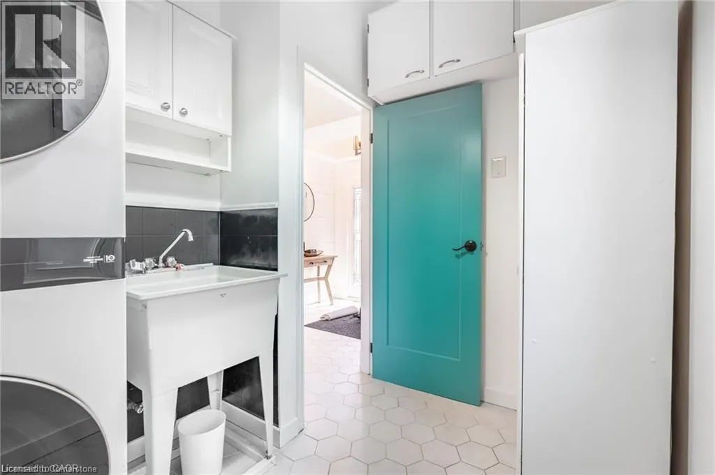 238 WEST 15TH Street