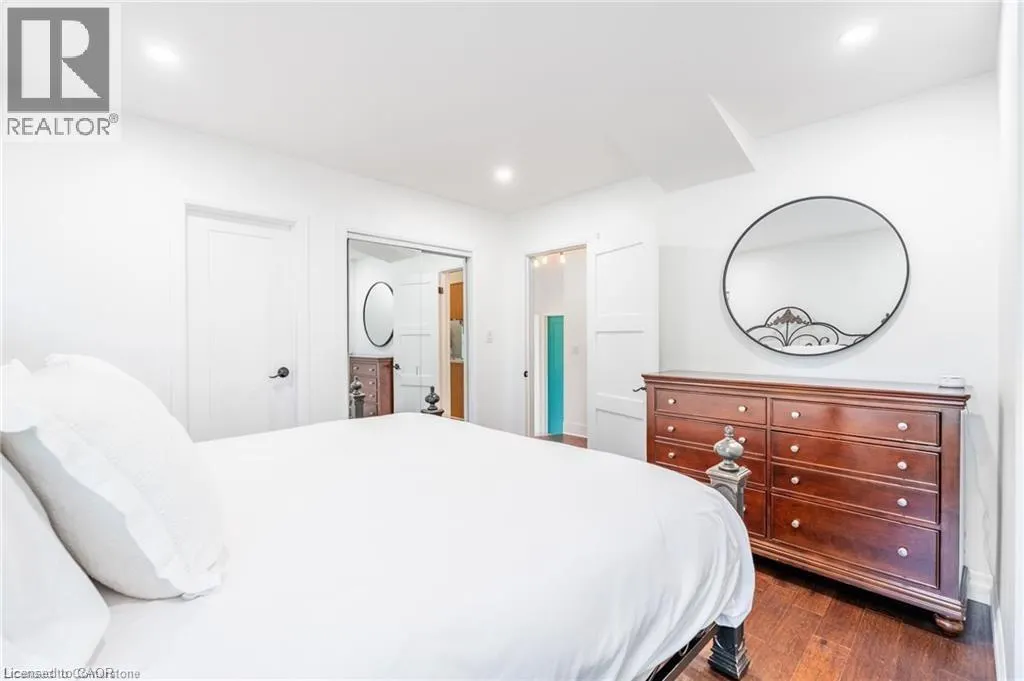 238 WEST 15TH Street