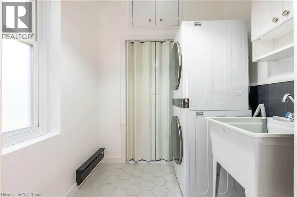 238 WEST 15TH Street