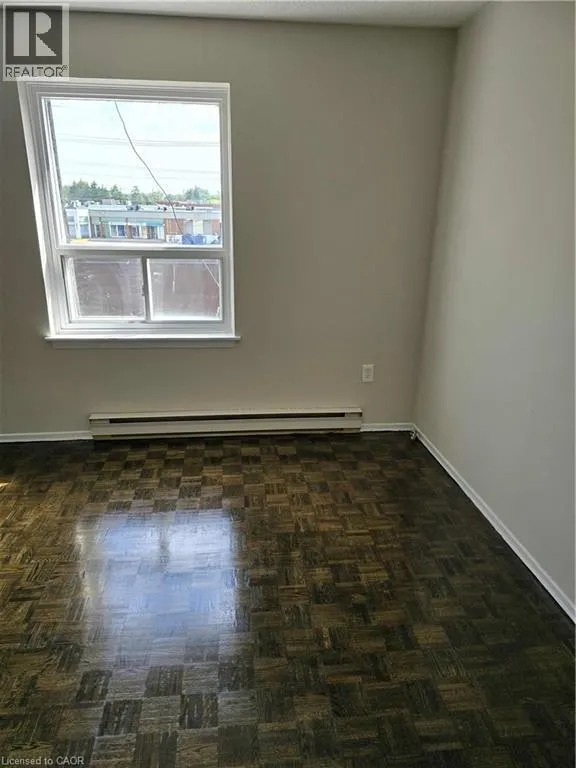 5291 LAKESHORE Road Unit# 101, #101