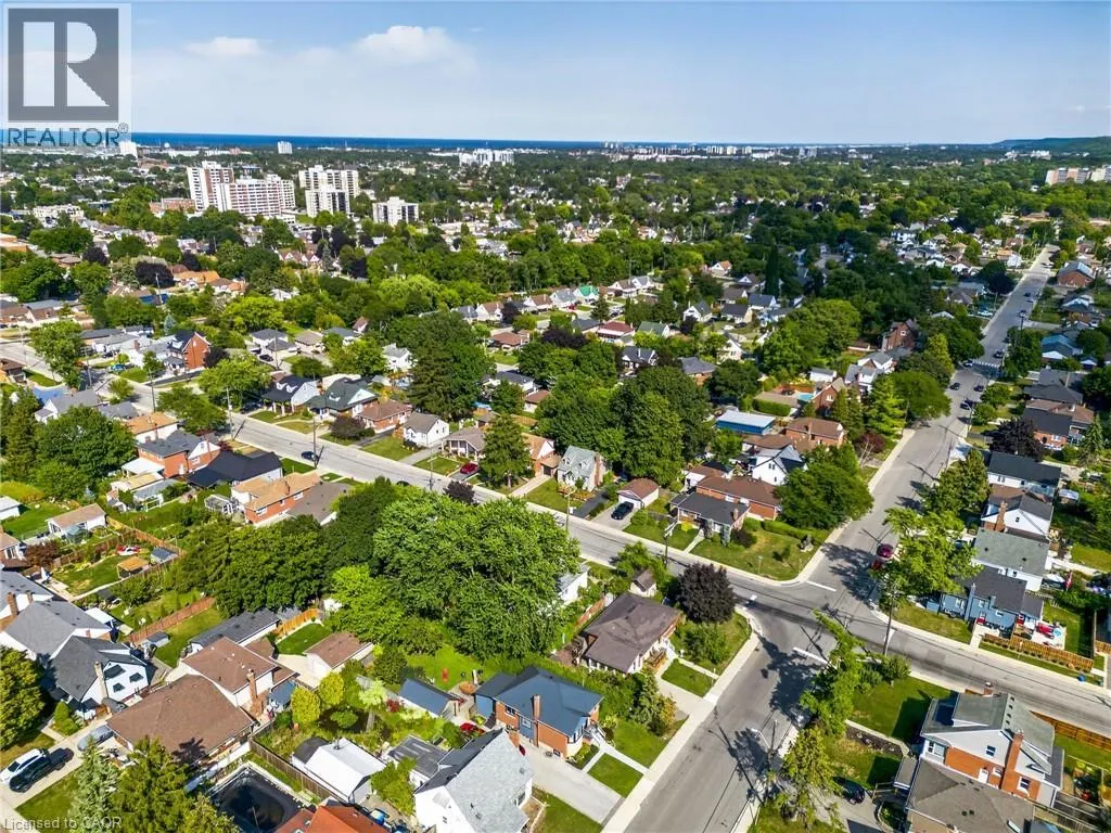 131 ROSEDALE Avenue