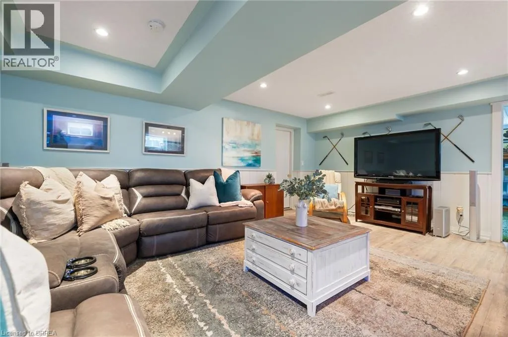 38 SILVER LAKE Drive