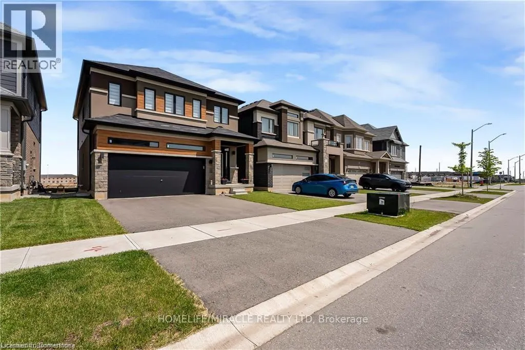 16 SCENIC RIDGE Gate