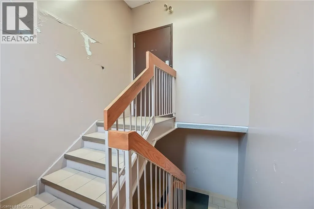 54 CENTENNIAL Parkway N