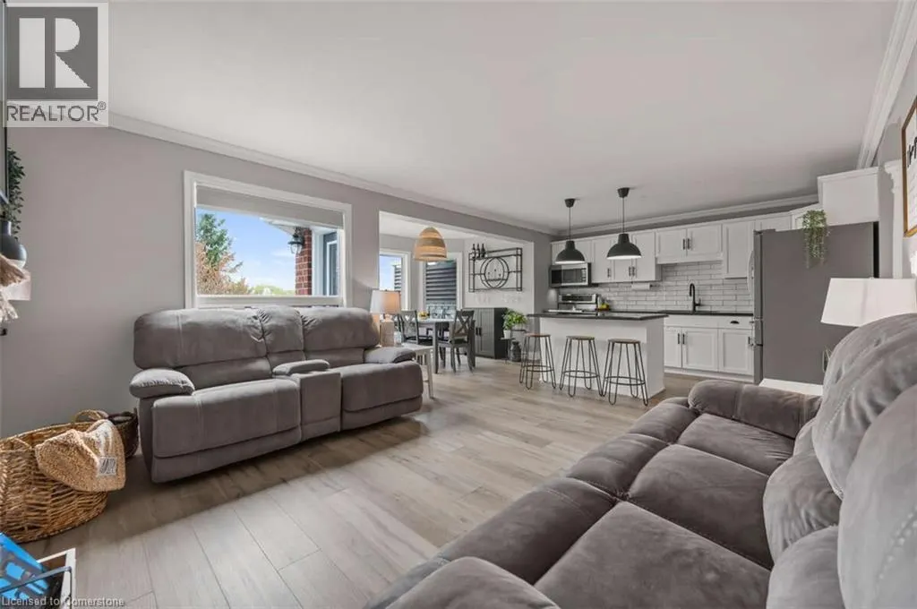 128 MARCY Crescent