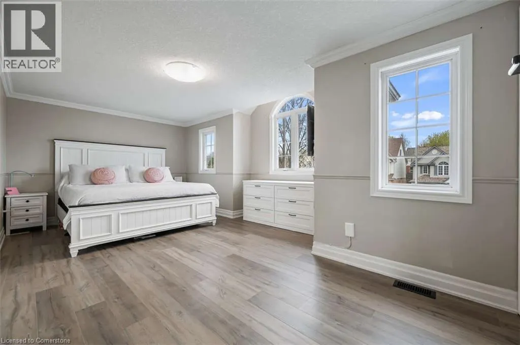 128 MARCY Crescent