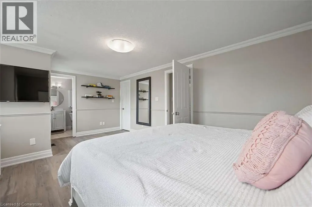 128 MARCY Crescent