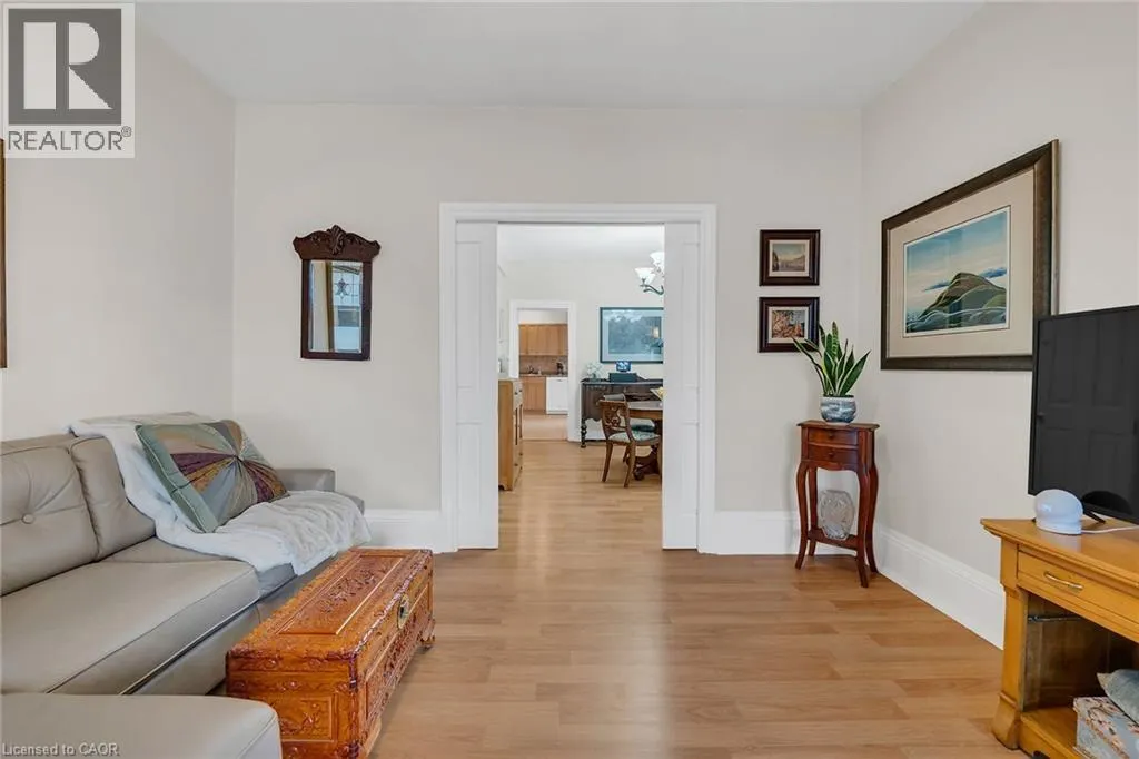 91 PEARL Street S