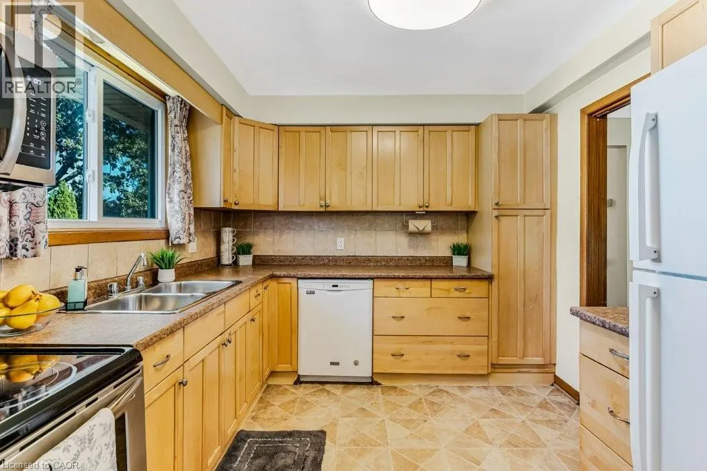 12 SHORELINE Drive