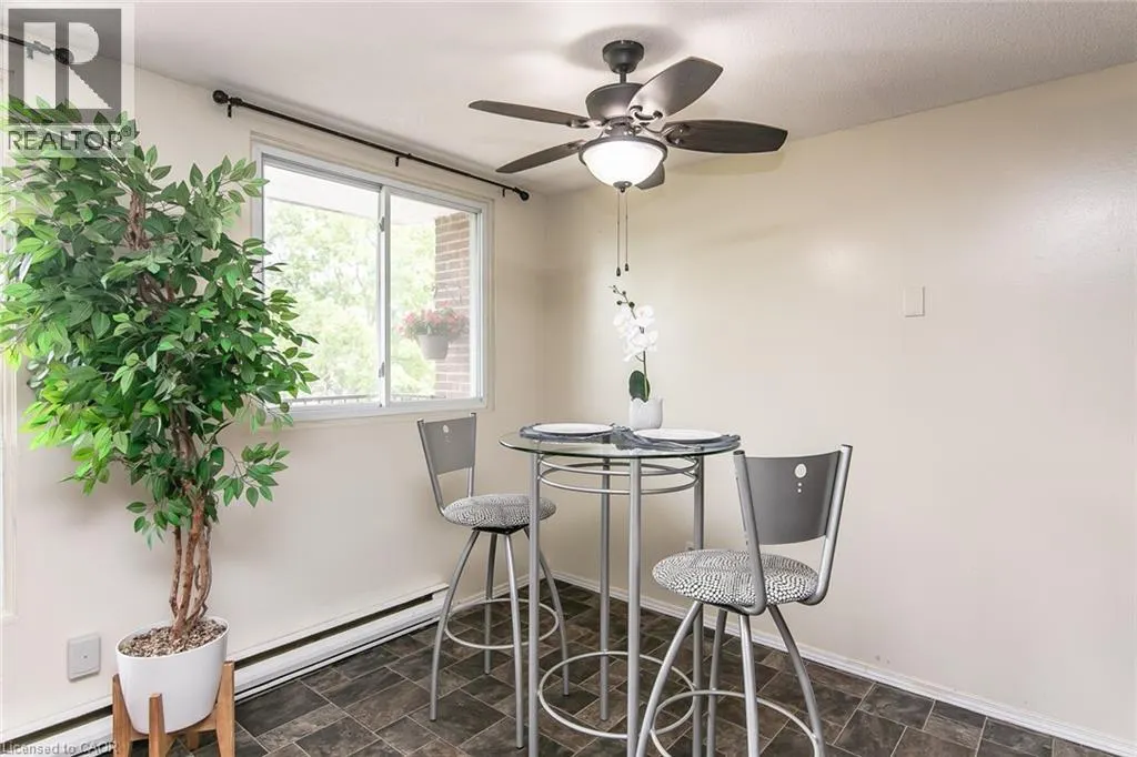 30 AVALON Place Unit# 203, #203