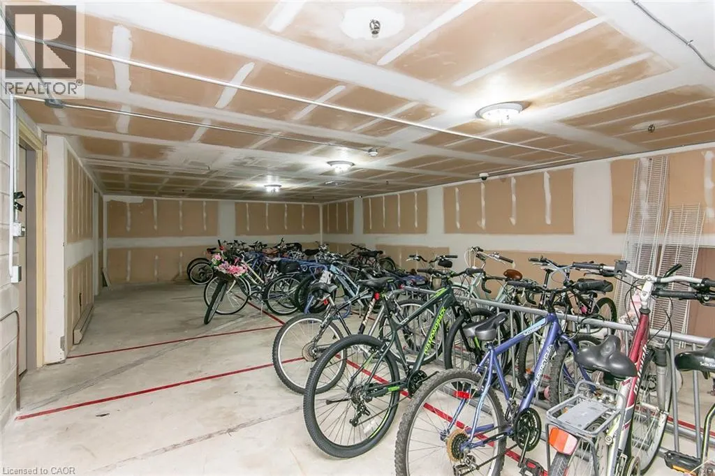 30 AVALON Place Unit# 203, #203