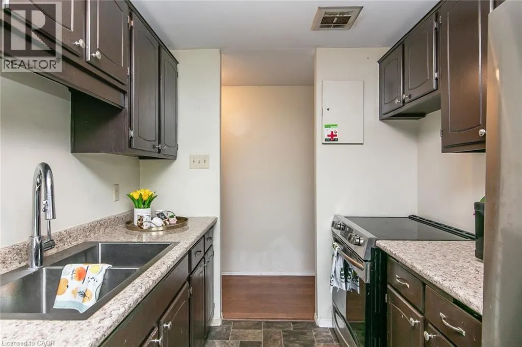 30 AVALON Place Unit# 203, #203