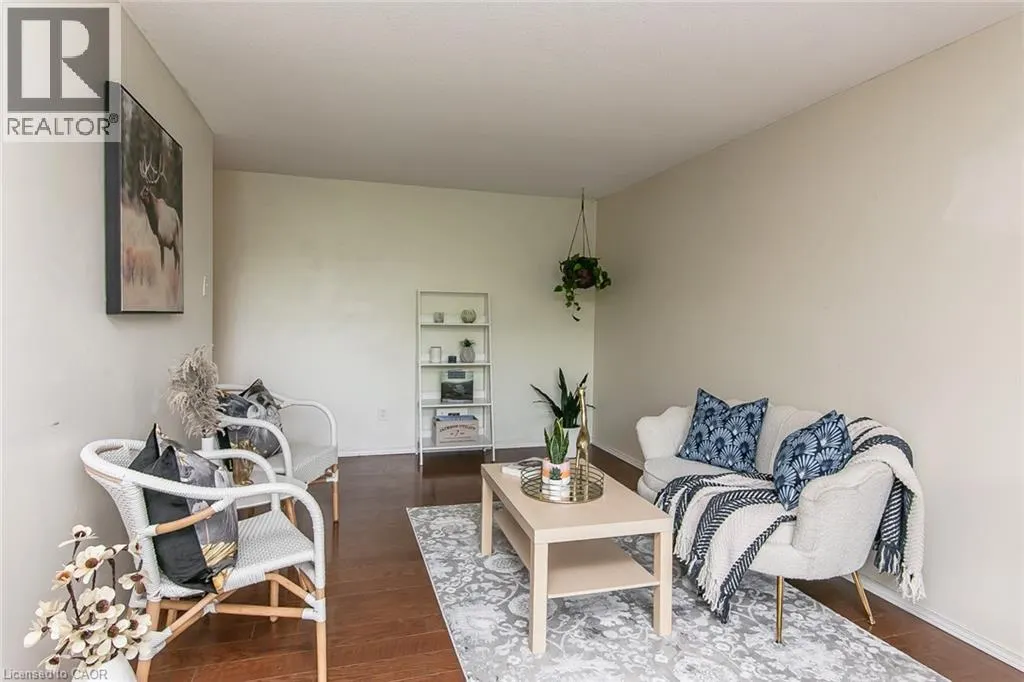 30 AVALON Place Unit# 203, #203