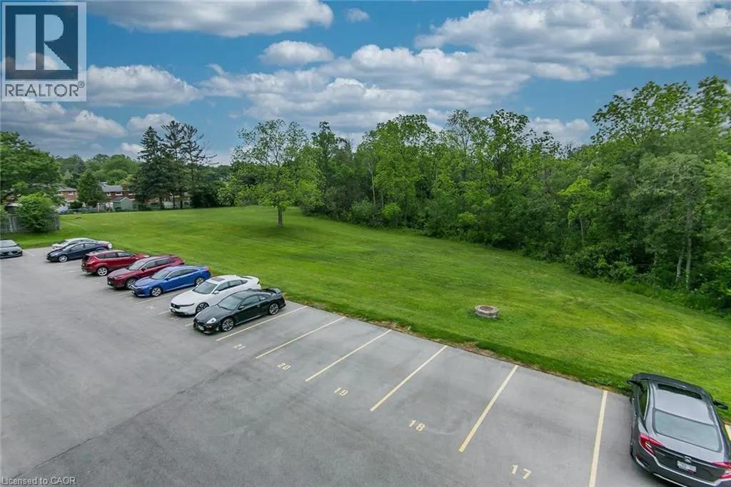 30 AVALON Place Unit# 203, #203