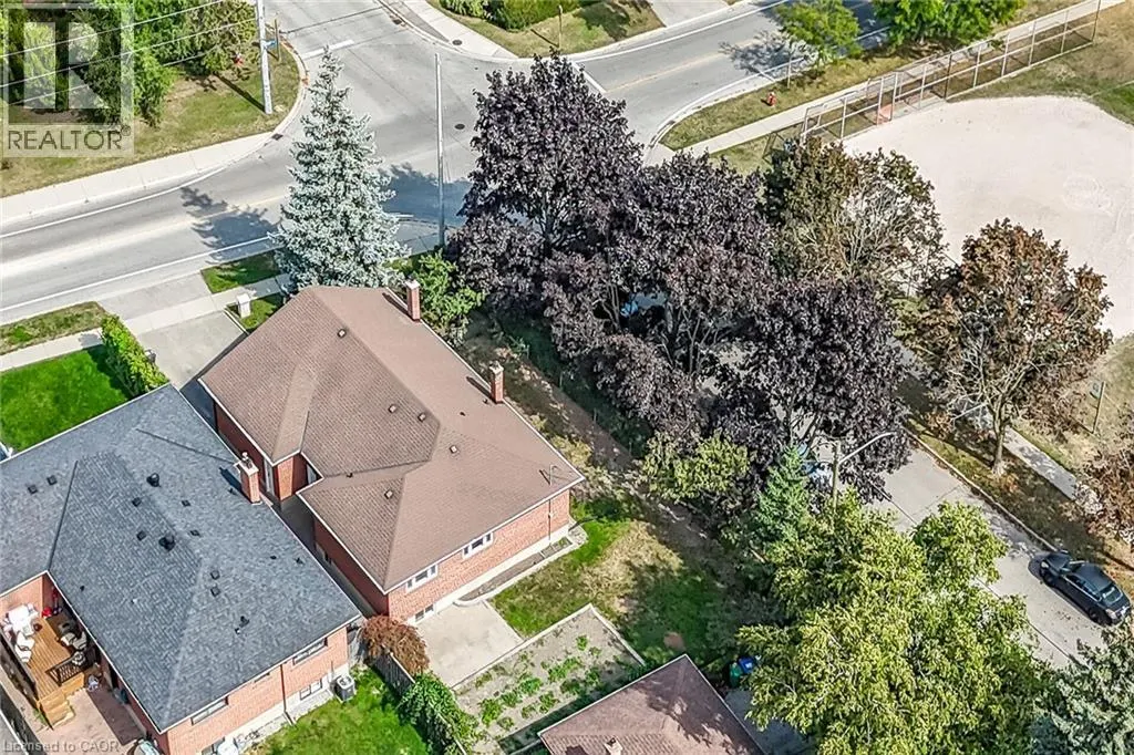 1312 OGDEN Avenue