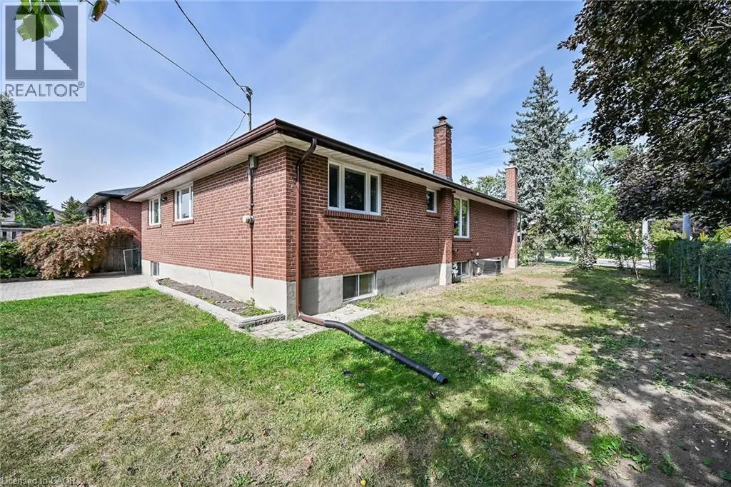 1312 OGDEN Avenue