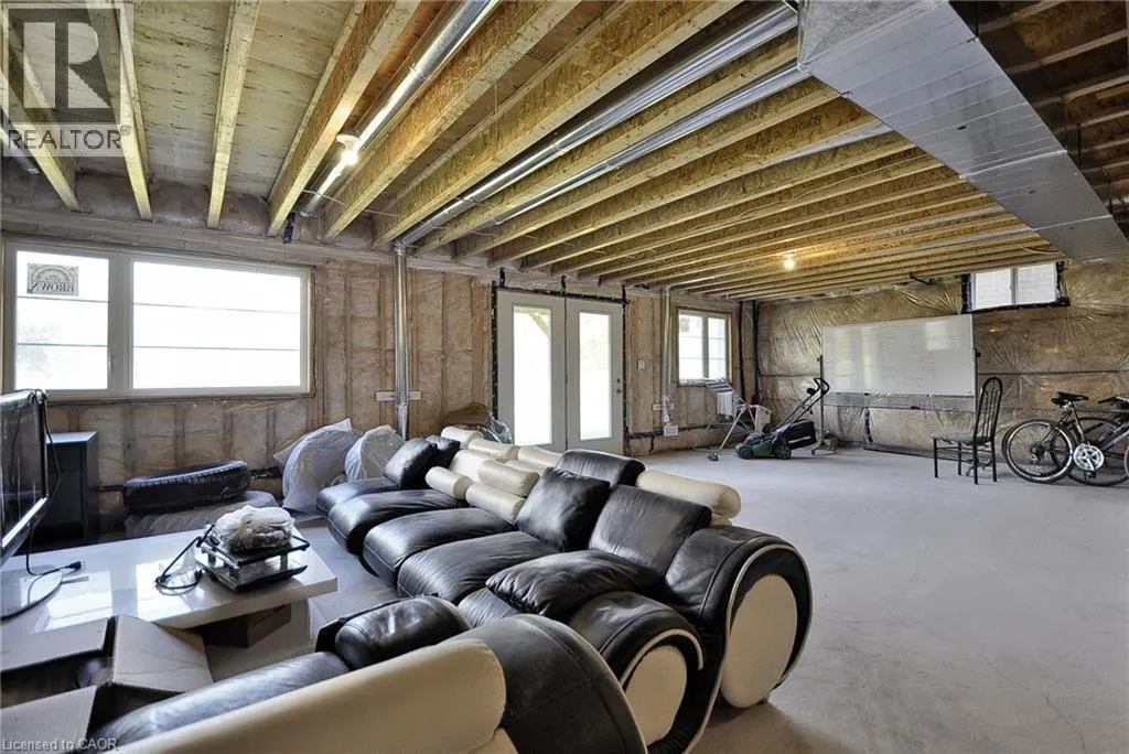 81 ATTWATER Drive