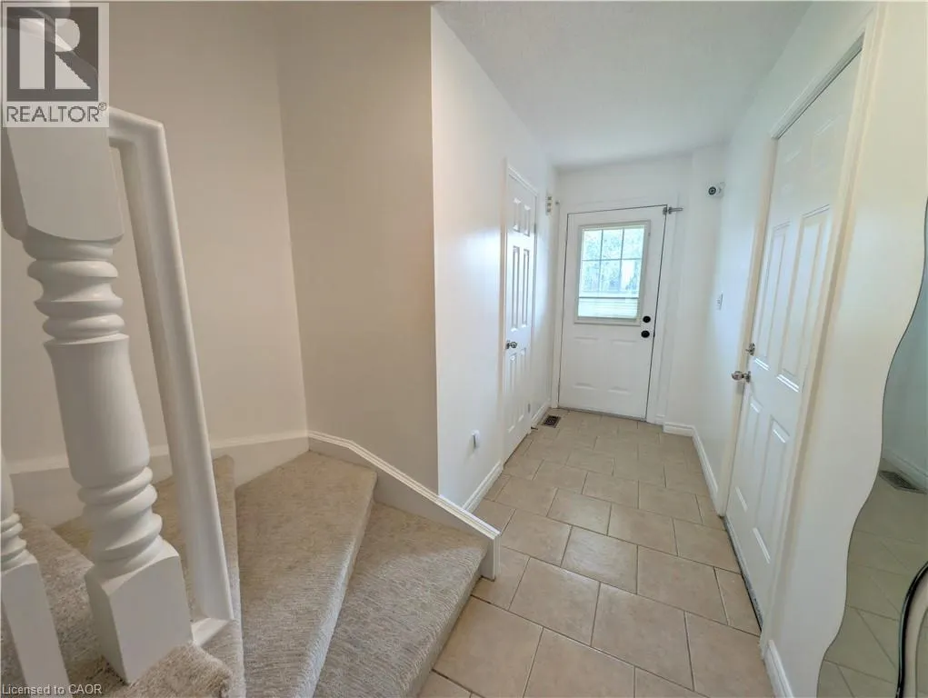 39 PINEWOODS Drive Unit# 5, #5