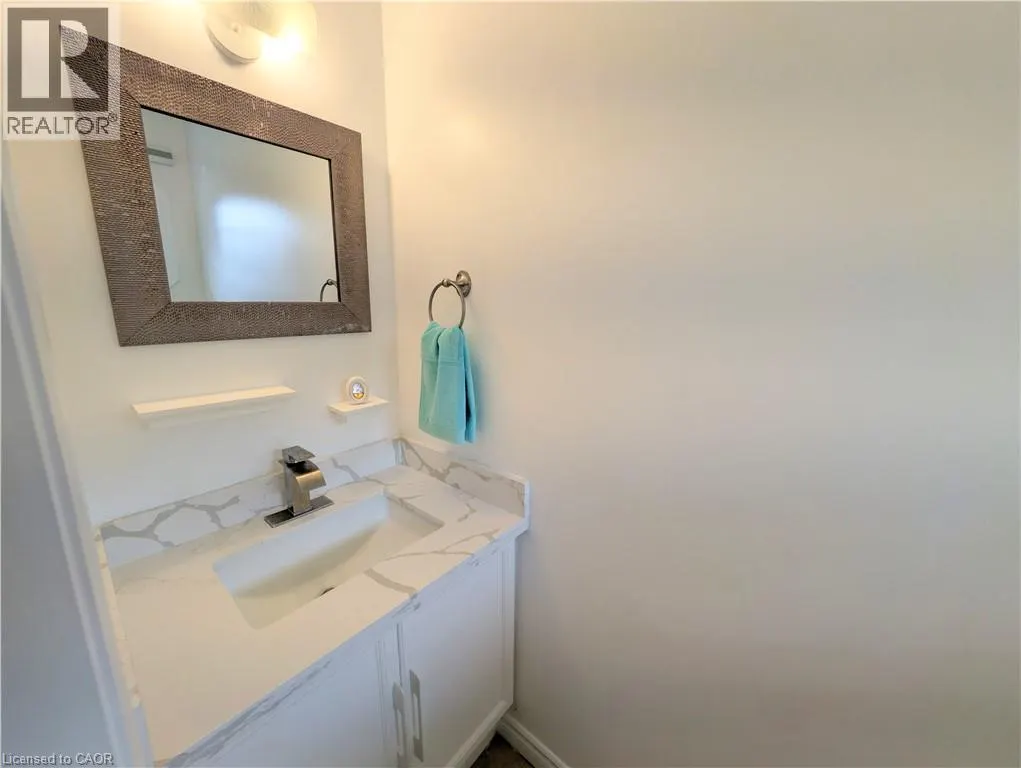 39 PINEWOODS Drive Unit# 5, #5