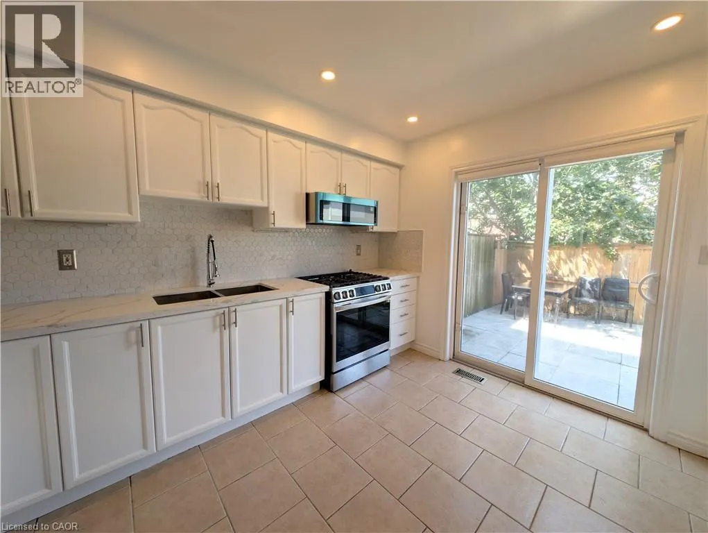 39 PINEWOODS Drive Unit# 5, #5