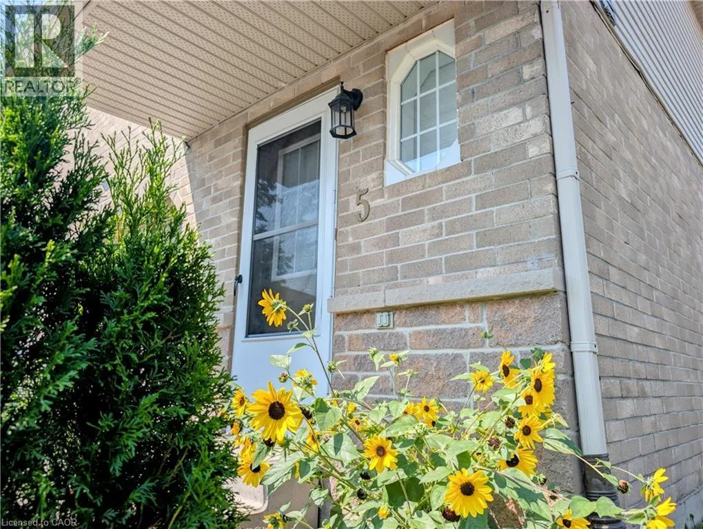 39 PINEWOODS Drive Unit# 5, #5